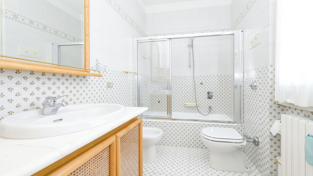 Photo of Bathroom in Portese