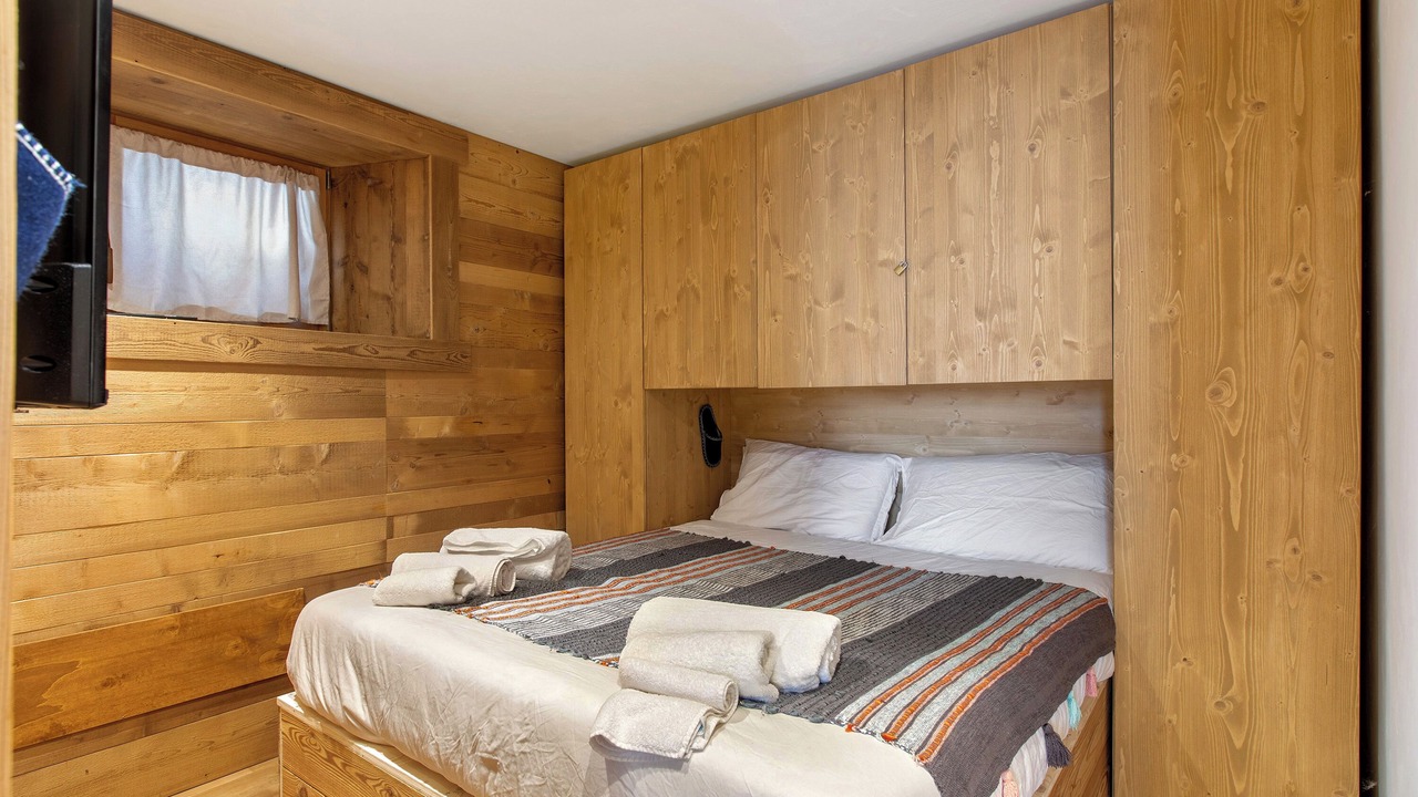 Photo of Bedroom in Entreves