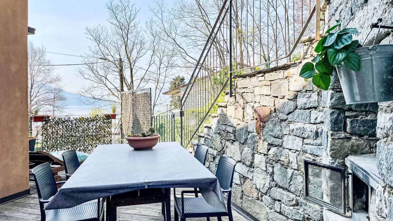 Photo of Patio Balcony in Trezzone