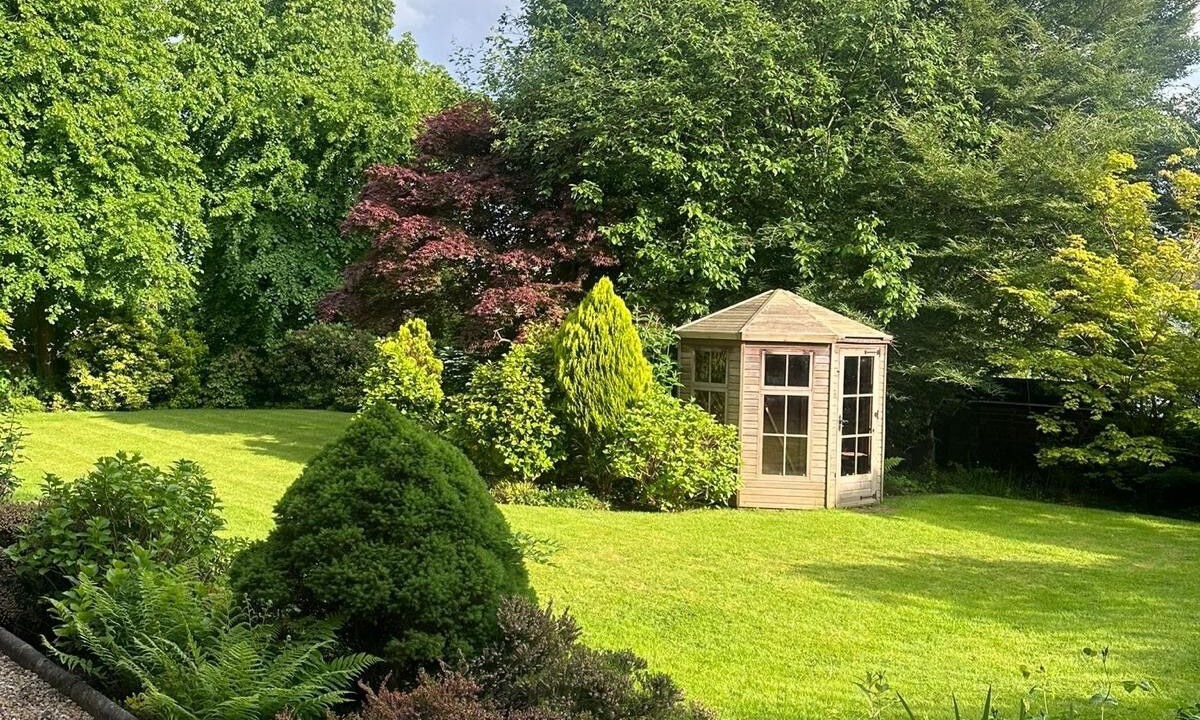 Photo of Outdoor in Shawlands