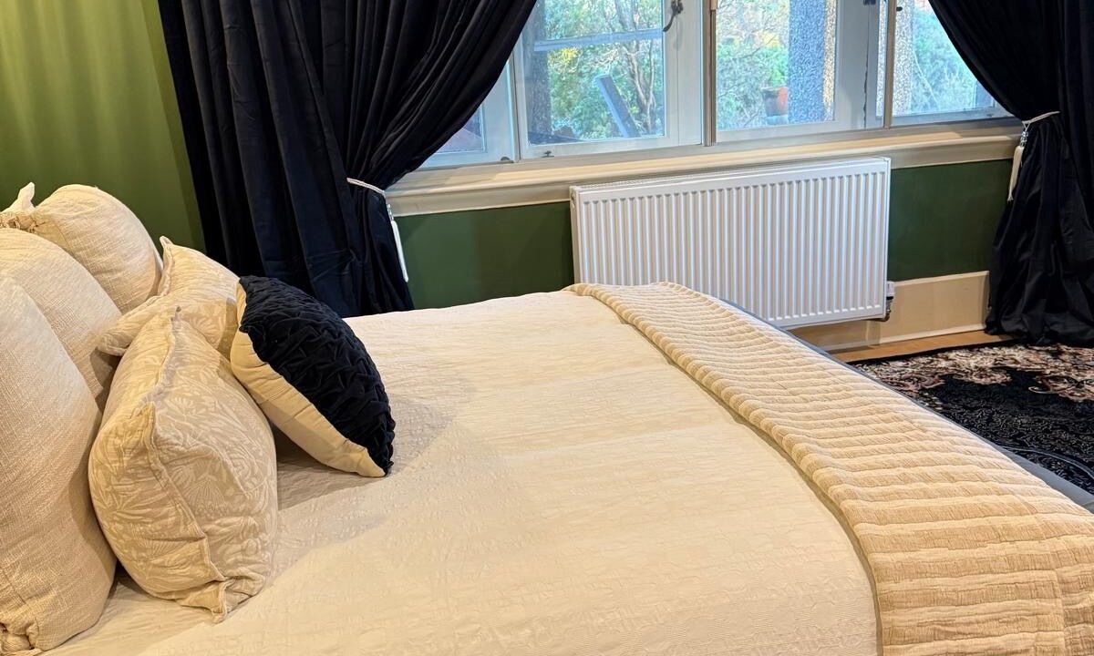 Photo of Bedroom in Shawlands