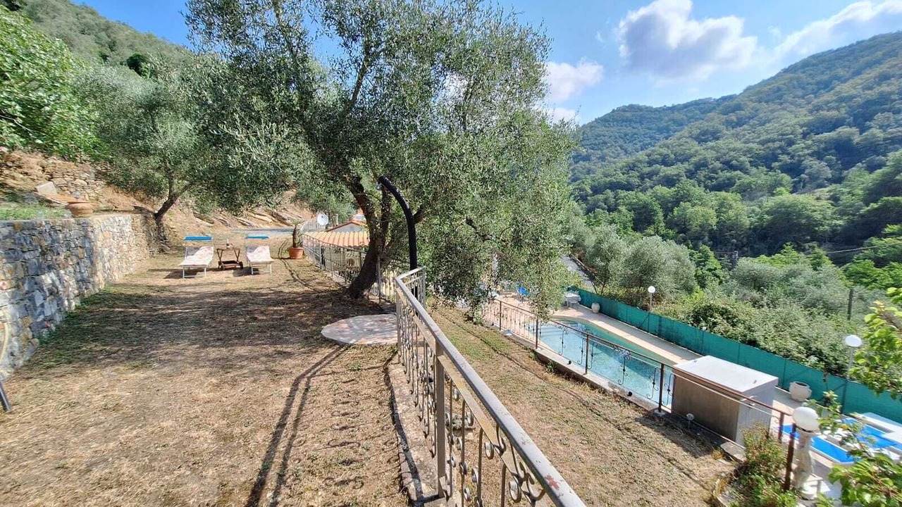 Photo of Outdoor in Prela