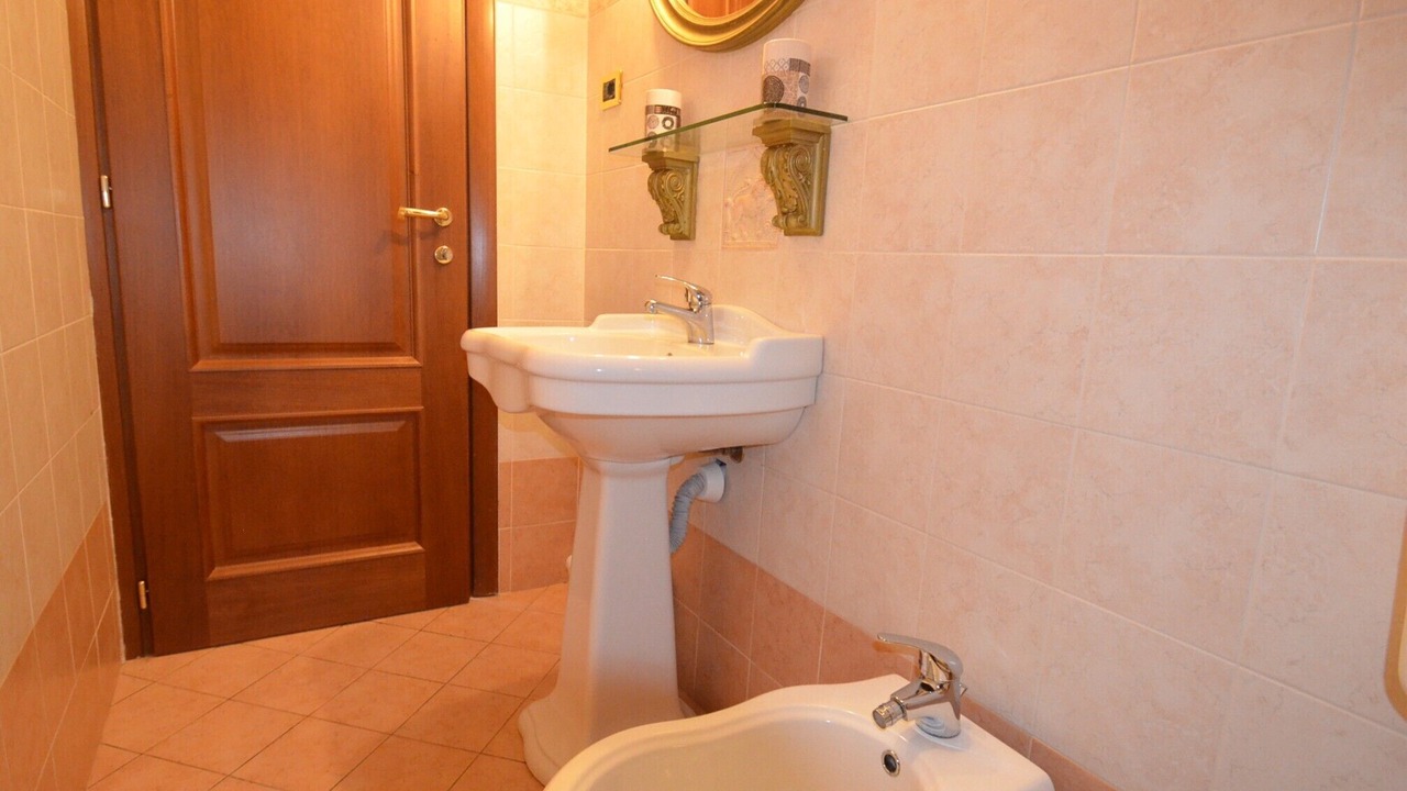 Photo of Bathroom in Prela