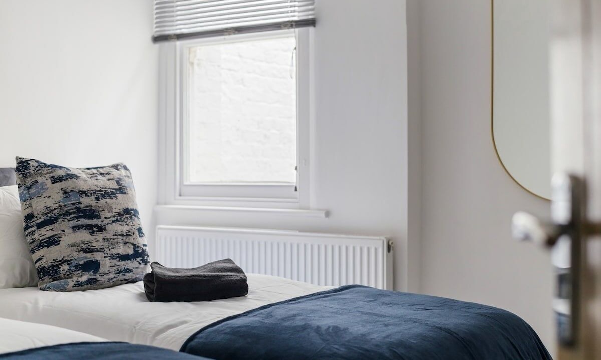 Photo of Bedroom in Angel