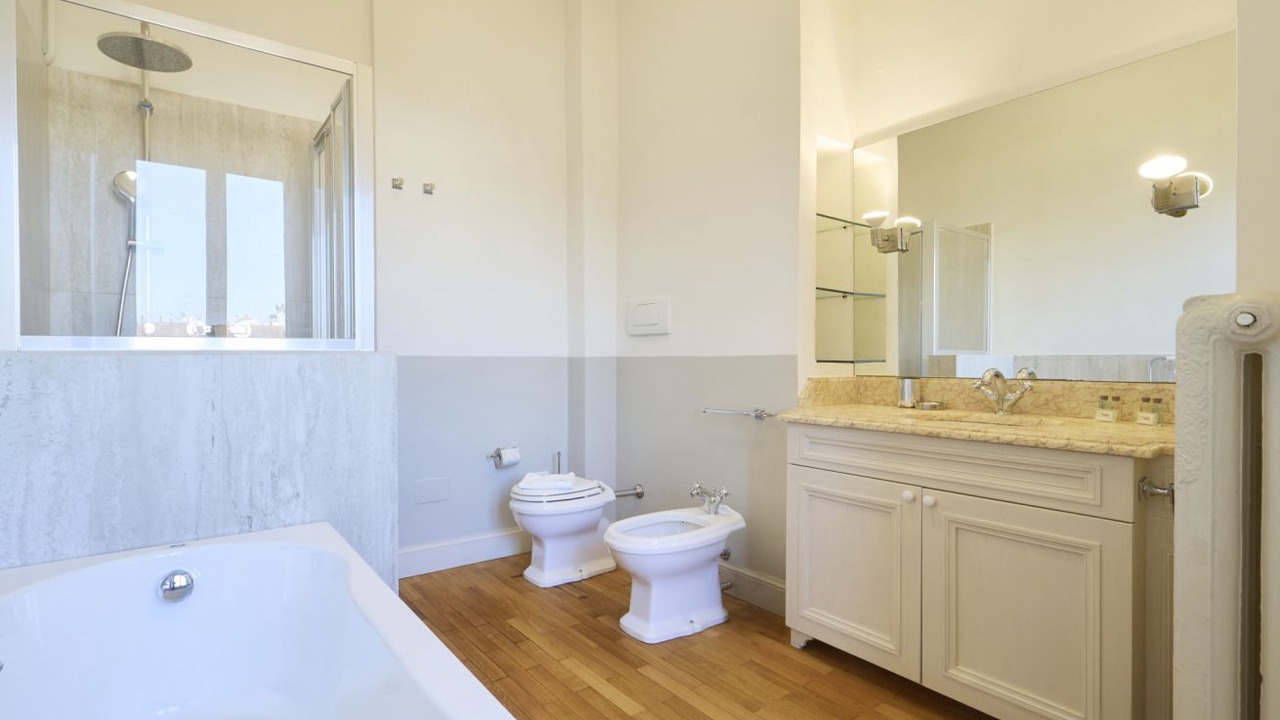 Photo of Bathroom in Magenta