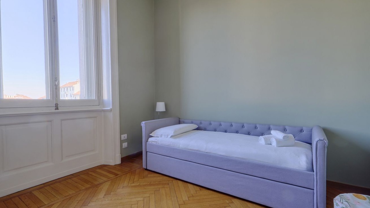 Photo of Bedroom in Magenta