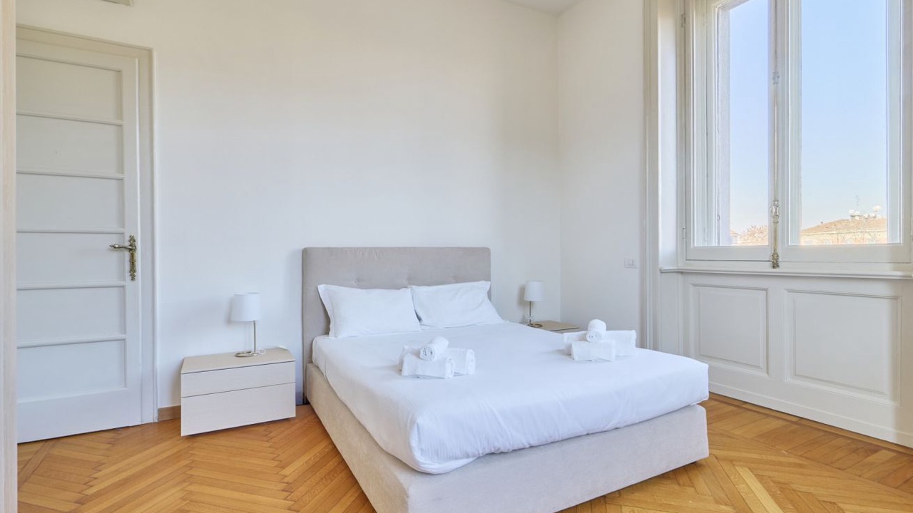 Photo of Bedroom in Magenta