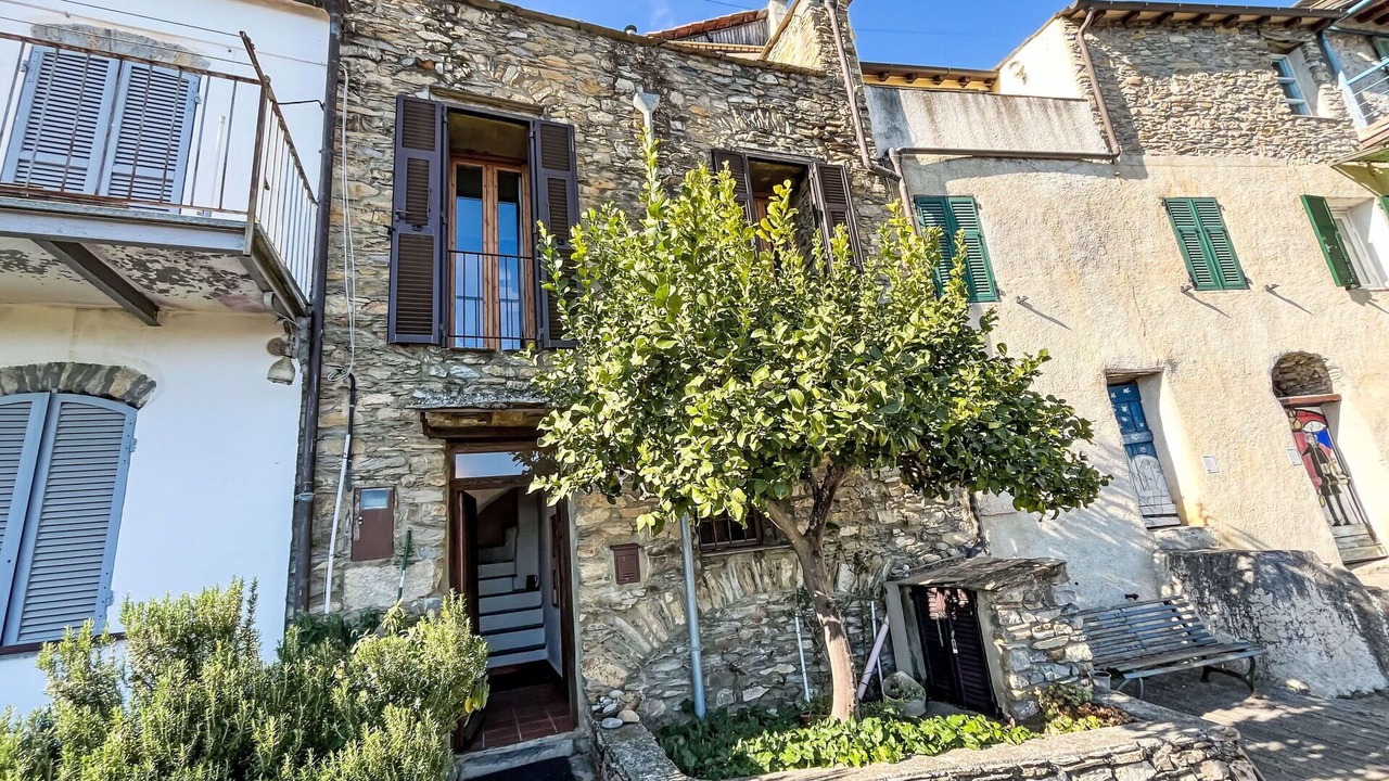 Photo of Outdoor in Valloria