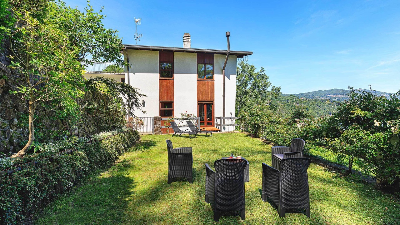 Photo of Outdoor in Arona