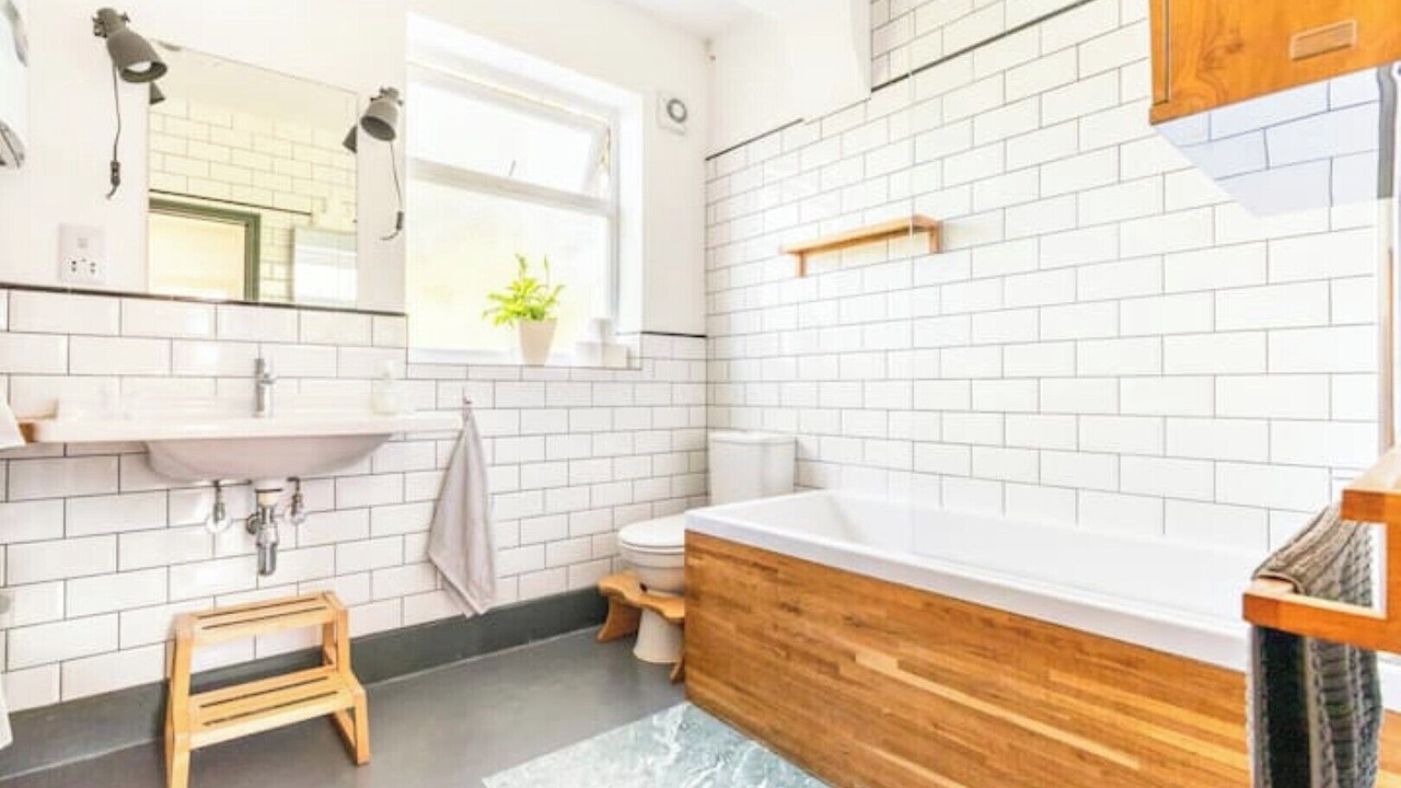 Photo of Bathroom in Leyton