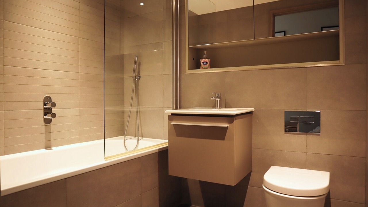 Photo of Bathroom in Vincent Square