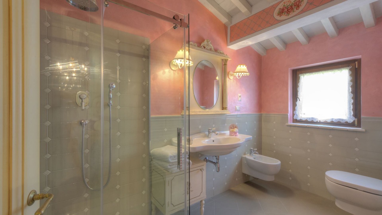 Photo of Bathroom in Iano