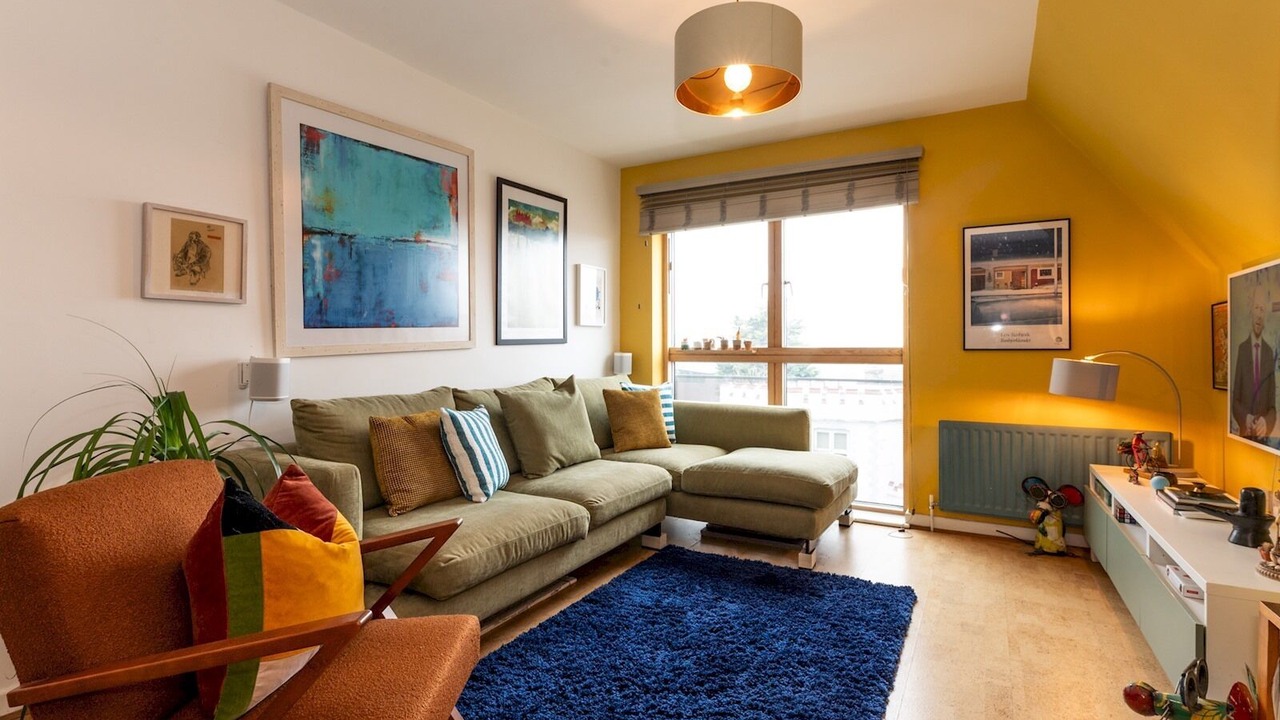 Photo of Livingroom in Mapesbury