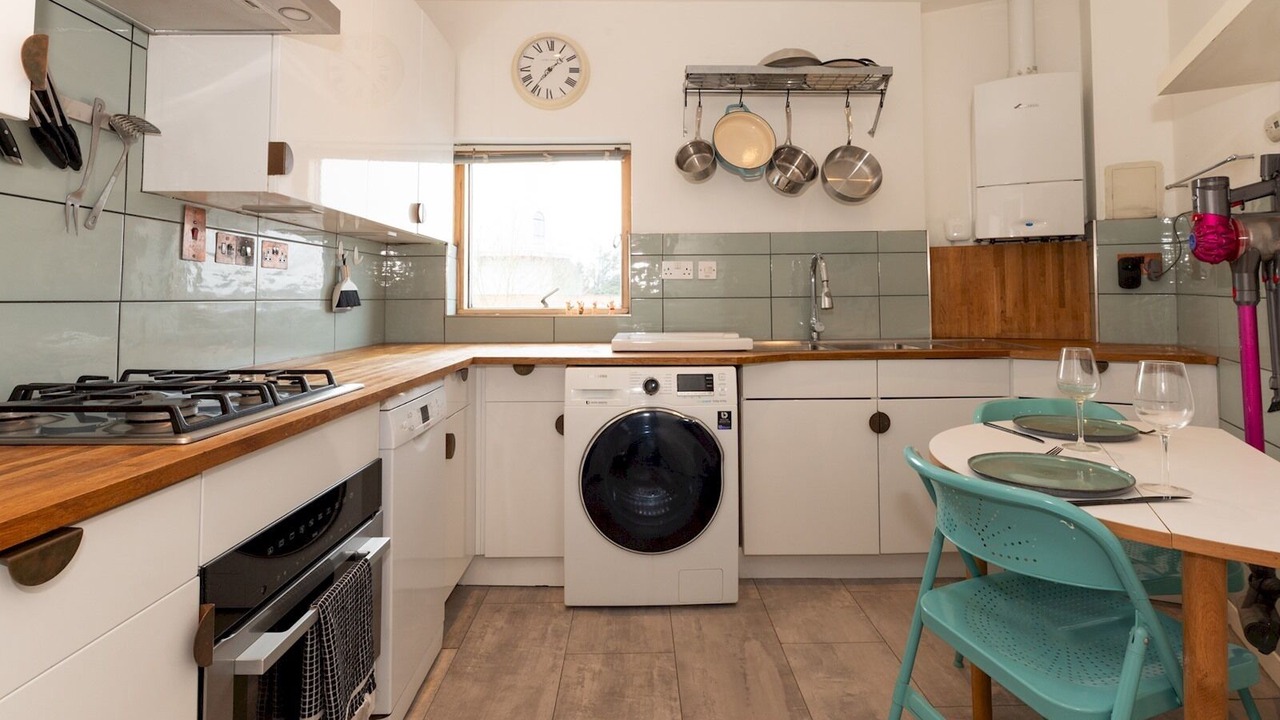 Photo of Kitchen in Mapesbury