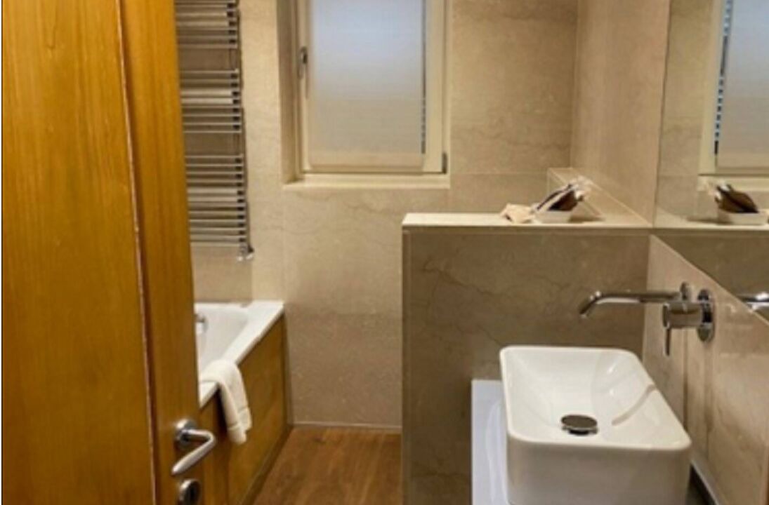 Photo of Bathroom in Cadenabbia