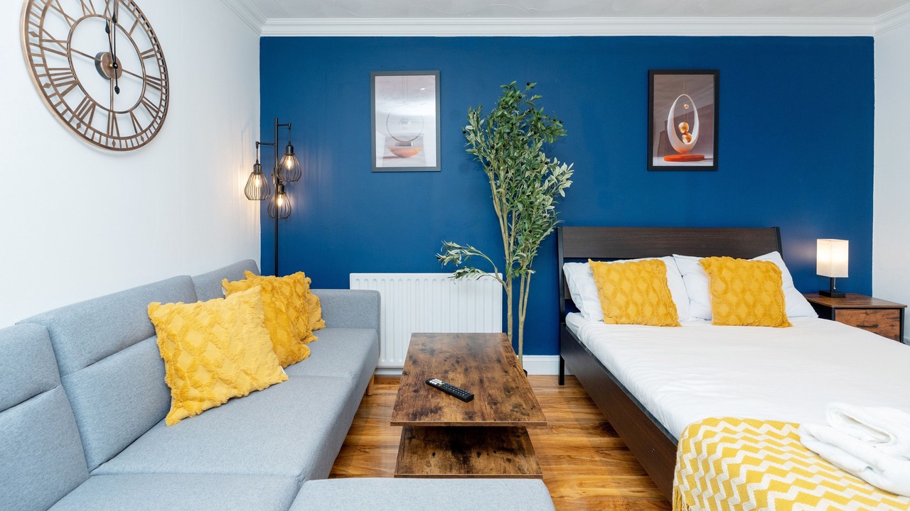 Photo of Bedroom in Portsmouth City Centre