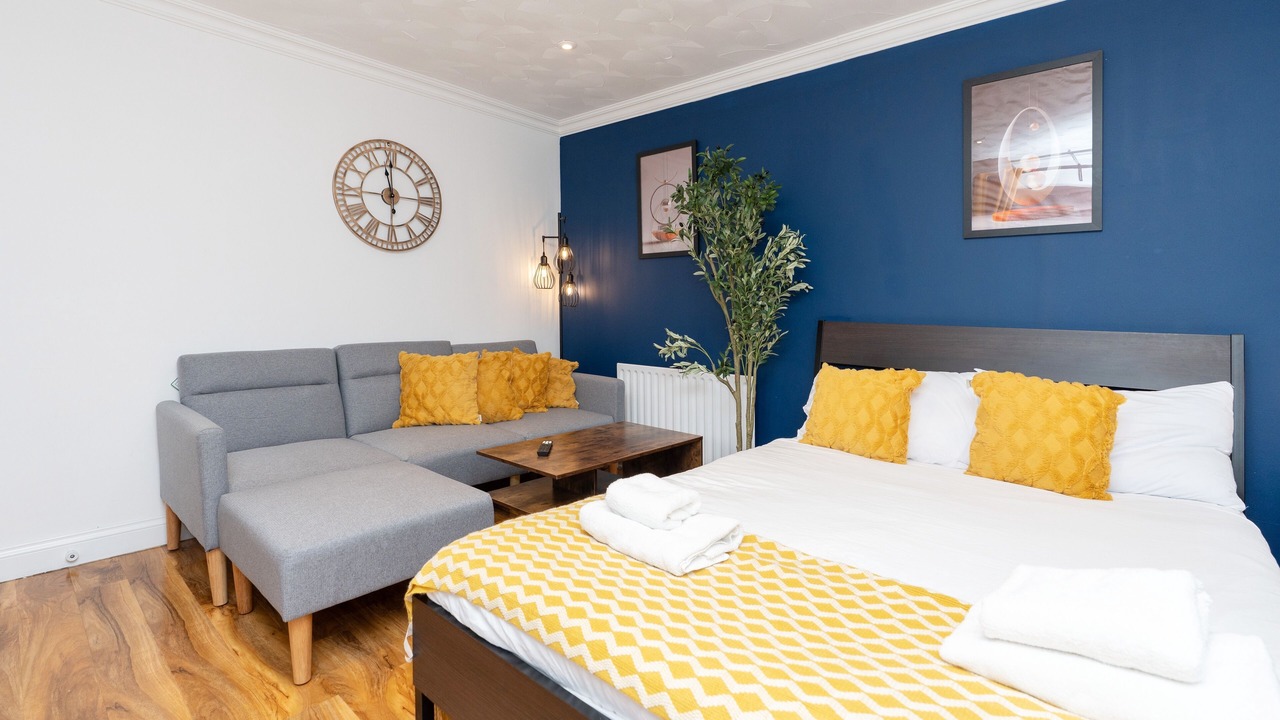Photo of Bedroom in Portsmouth City Centre