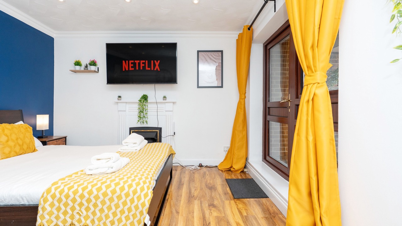Photo of Bedroom in Portsmouth City Centre