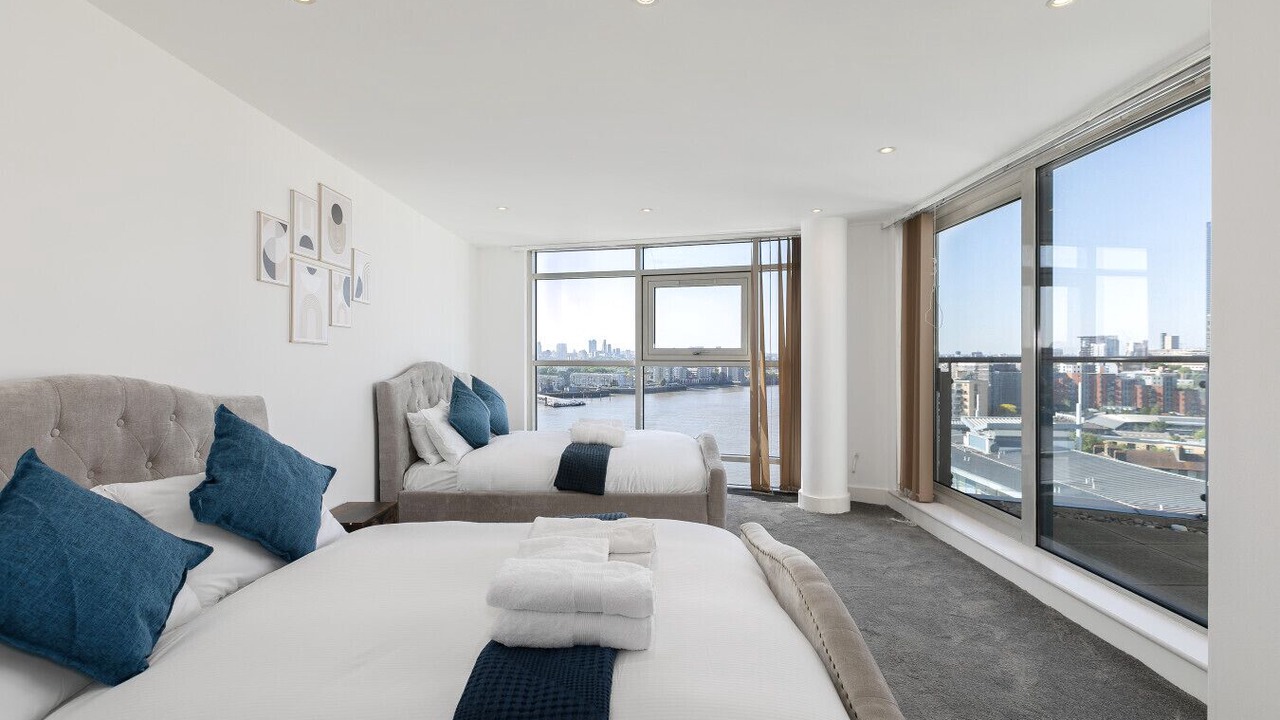 Photo of Bedroom in Island Gardens
