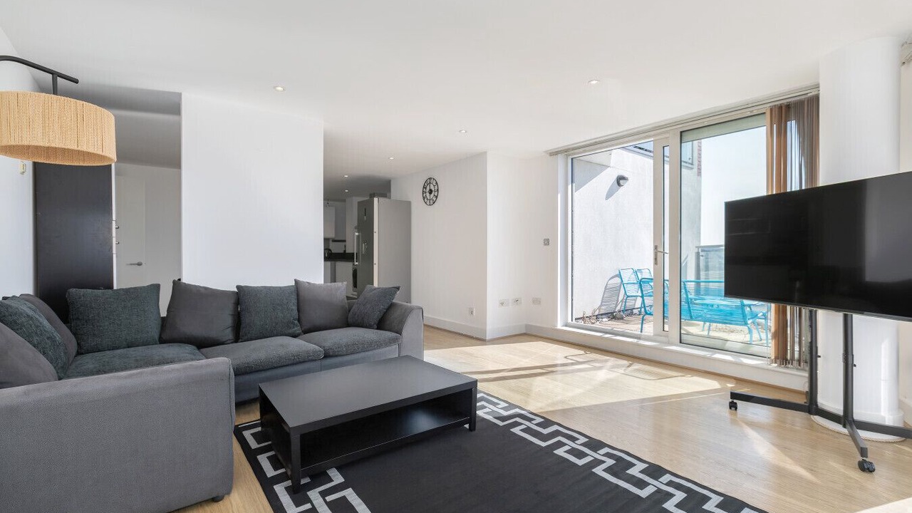 Photo of Livingroom in Island Gardens