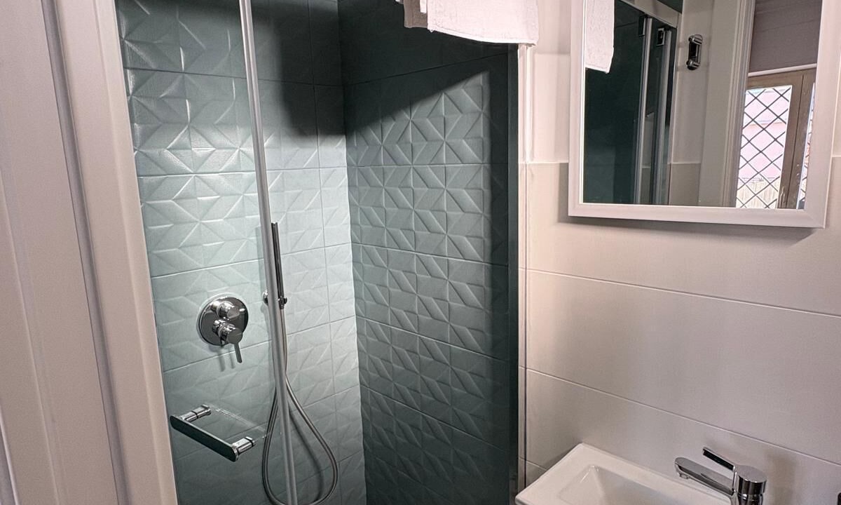Photo of Bathroom in Quartiere XXXIII Lido di Ostia Ponente