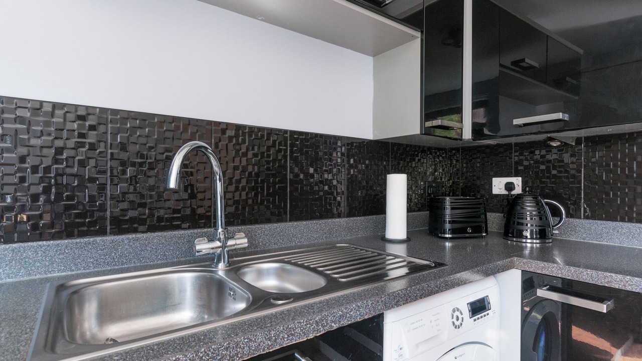 Photo of Kitchen in Muirhouse