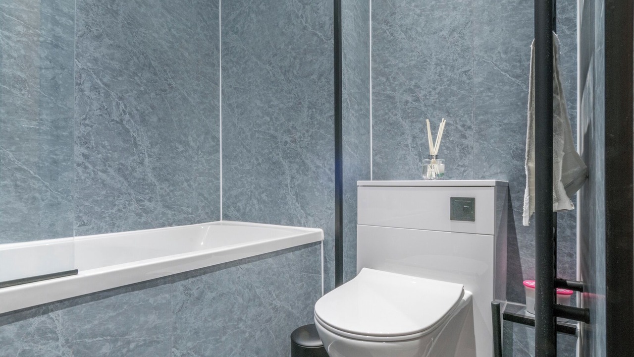 Photo of Bathroom in Muirhouse