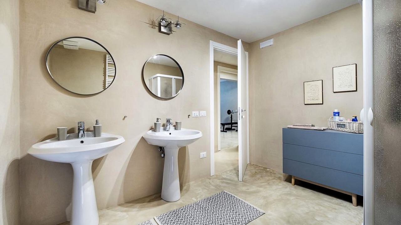 Photo of Bathroom in Avola