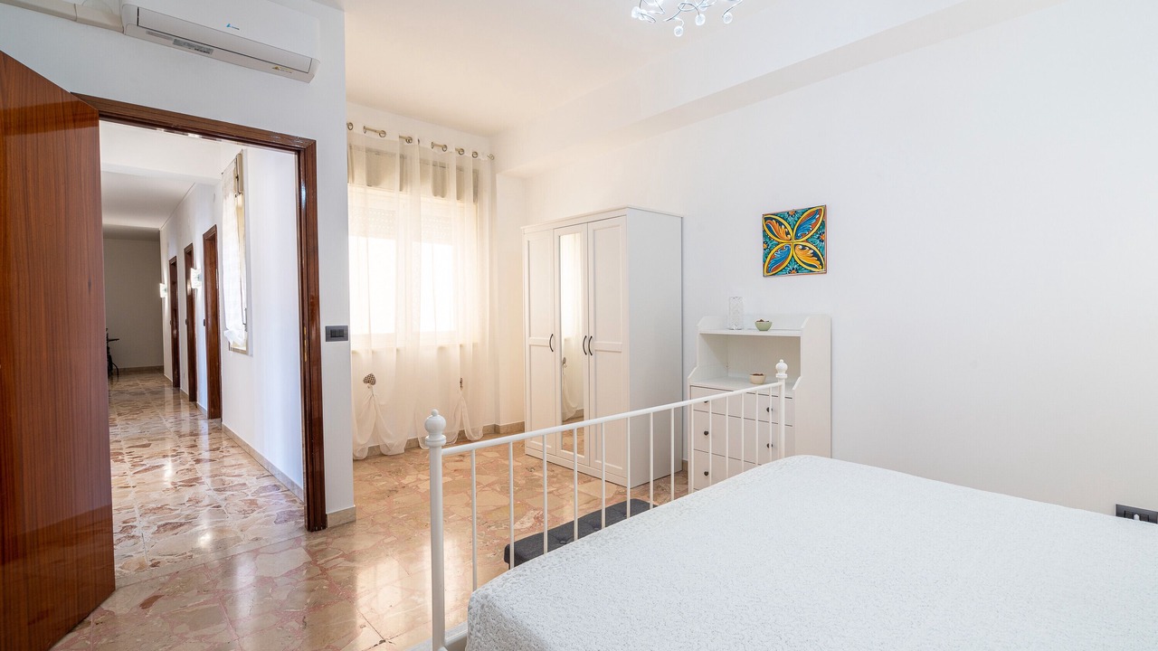 Photo of Bedroom in Avola