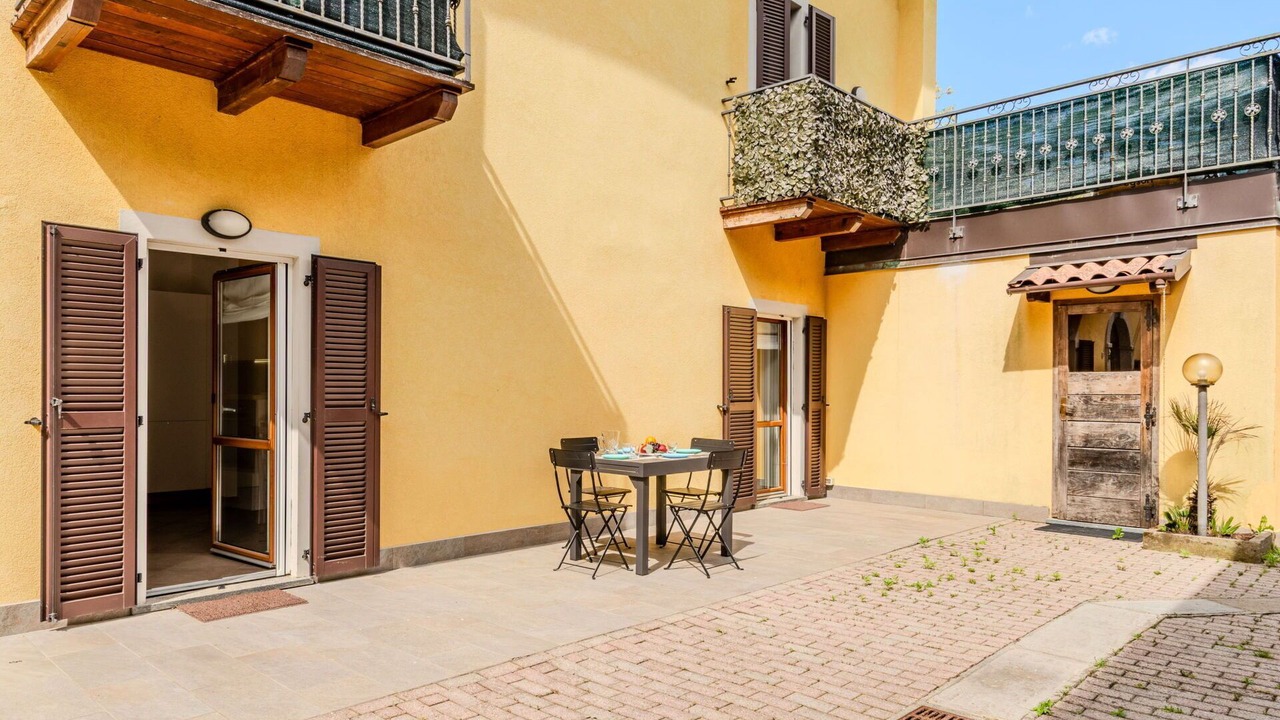Photo of Patio Balcony in Carlazzo