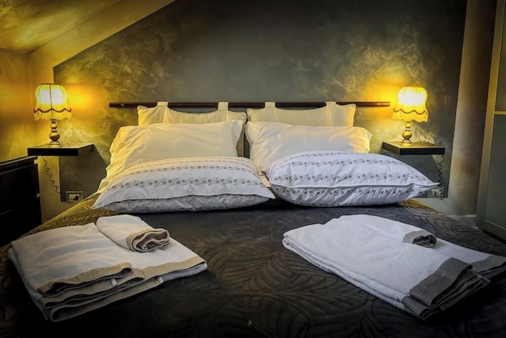 Photo of Bedroom in Roman Quarter