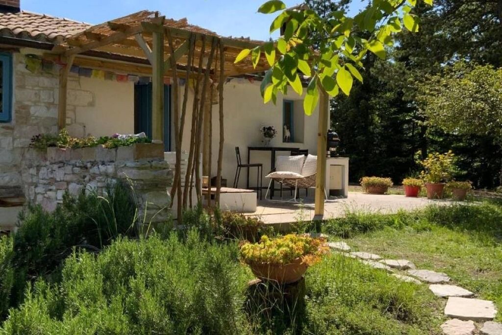 Photo of Outdoor in Pergola