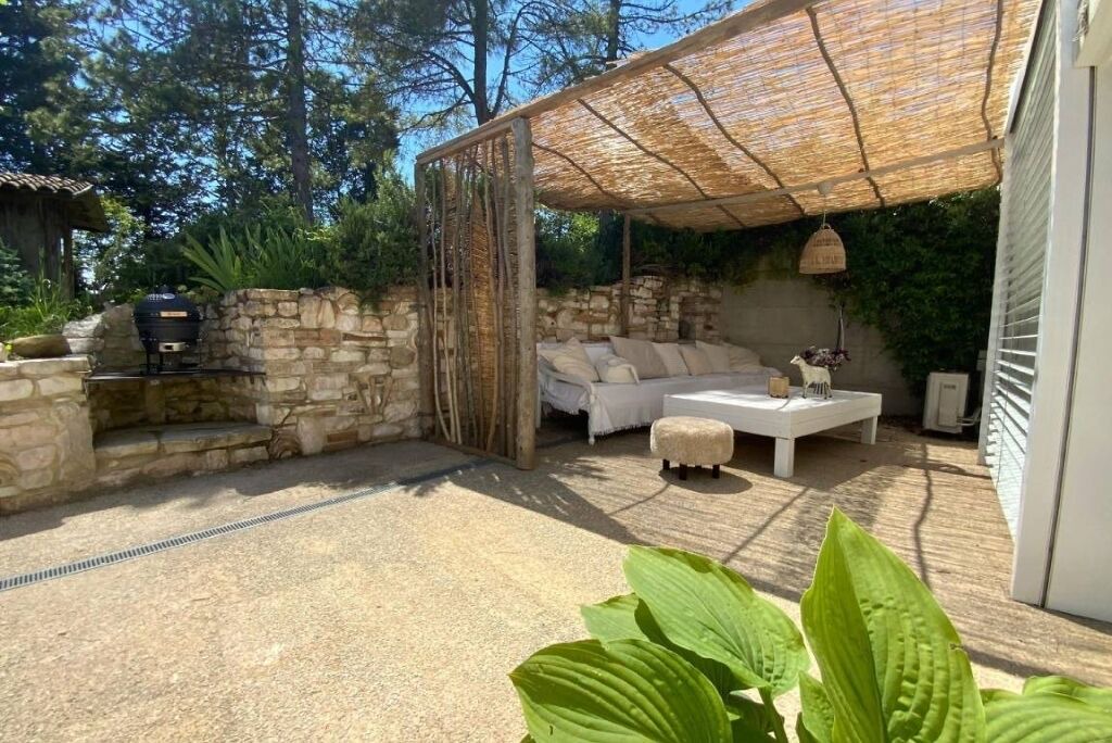 Photo of Patio Balcony in Pergola