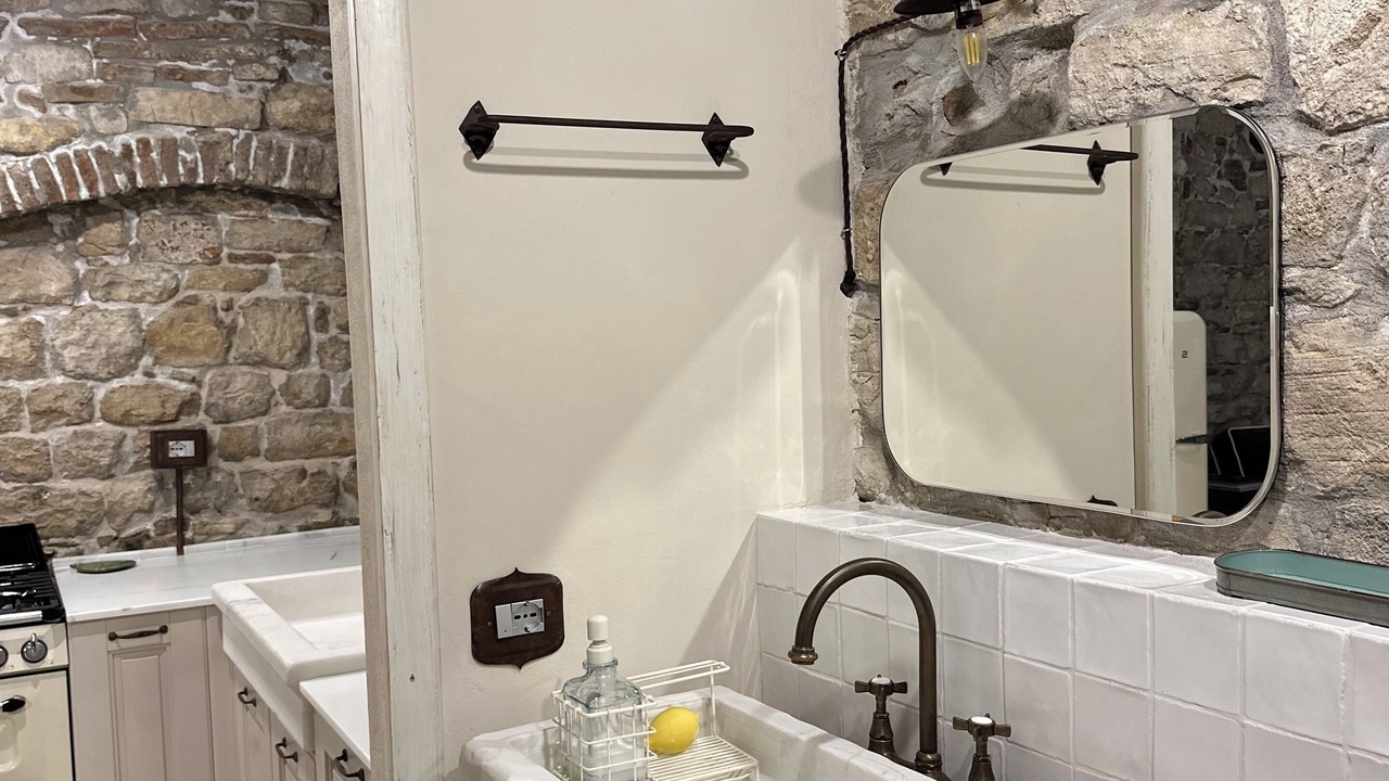 Photo of Bathroom in Todi