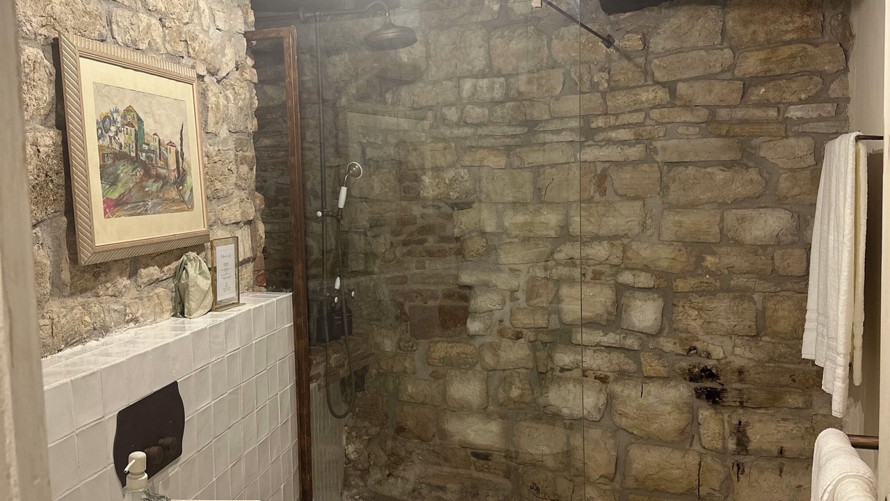 Photo of Bathroom in Todi