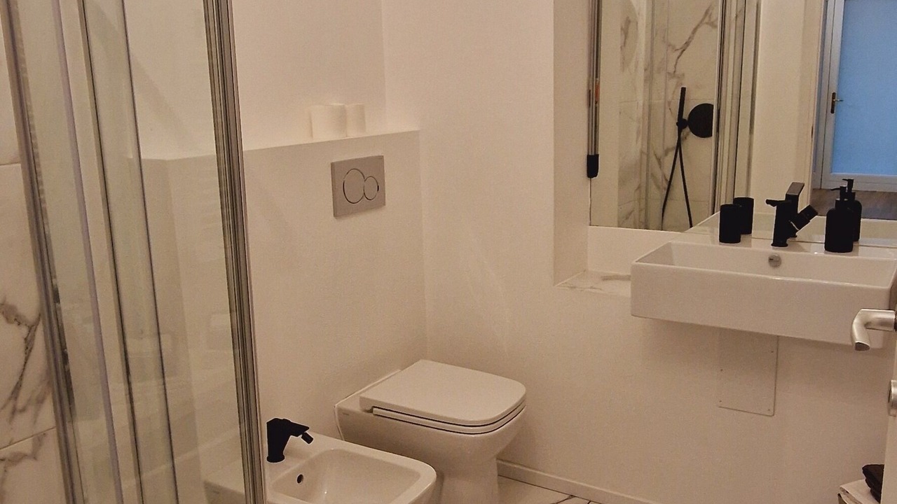 Photo of Bathroom in Roman Quarter