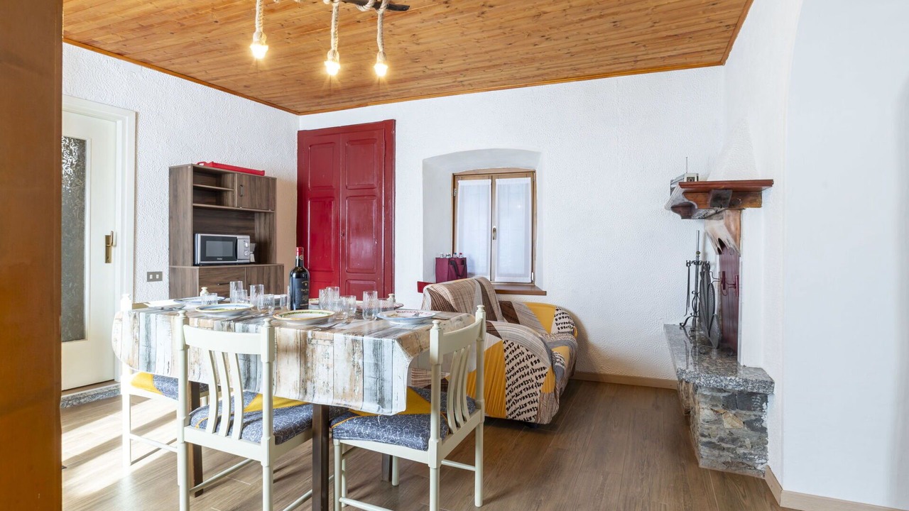 Photo of Bedroom in Villa di Tirano