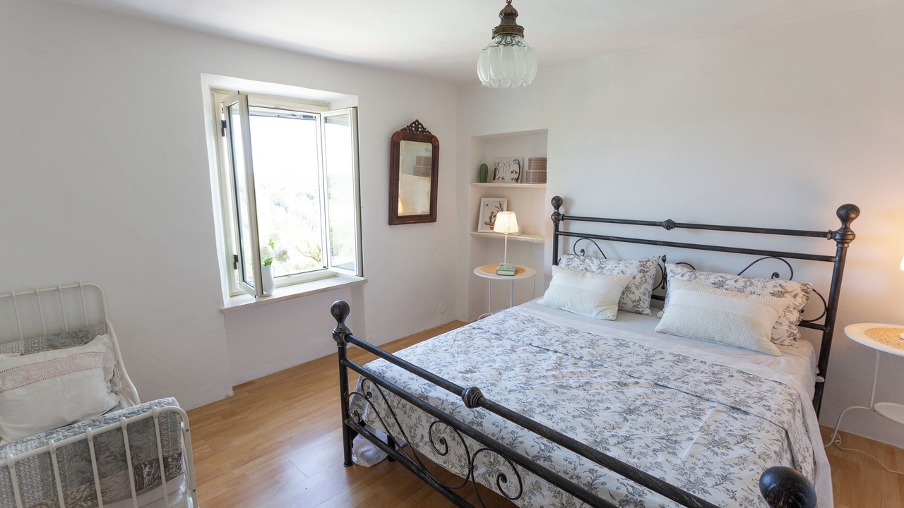 Photo of Bedroom in Mombercelli