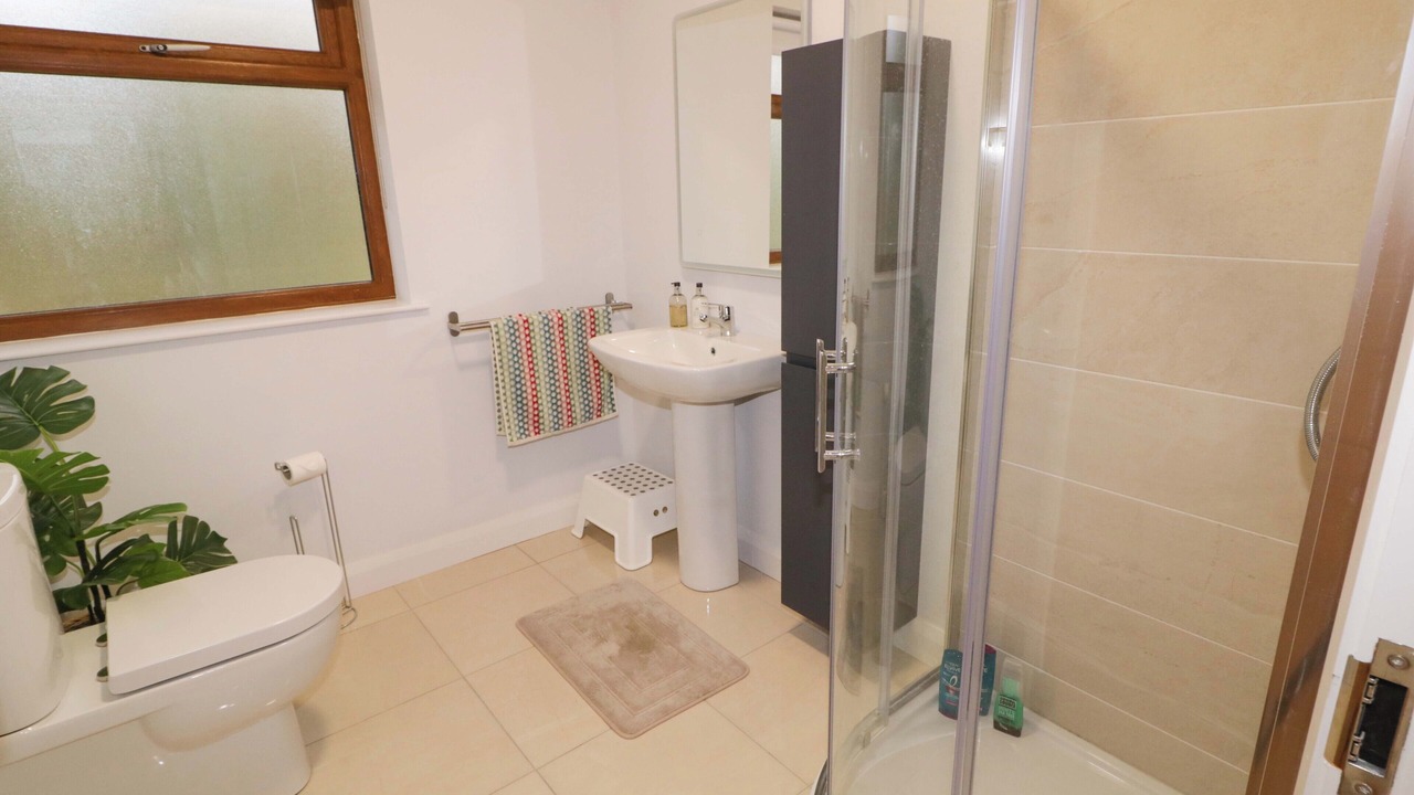 Photo of Bathroom in Belleek