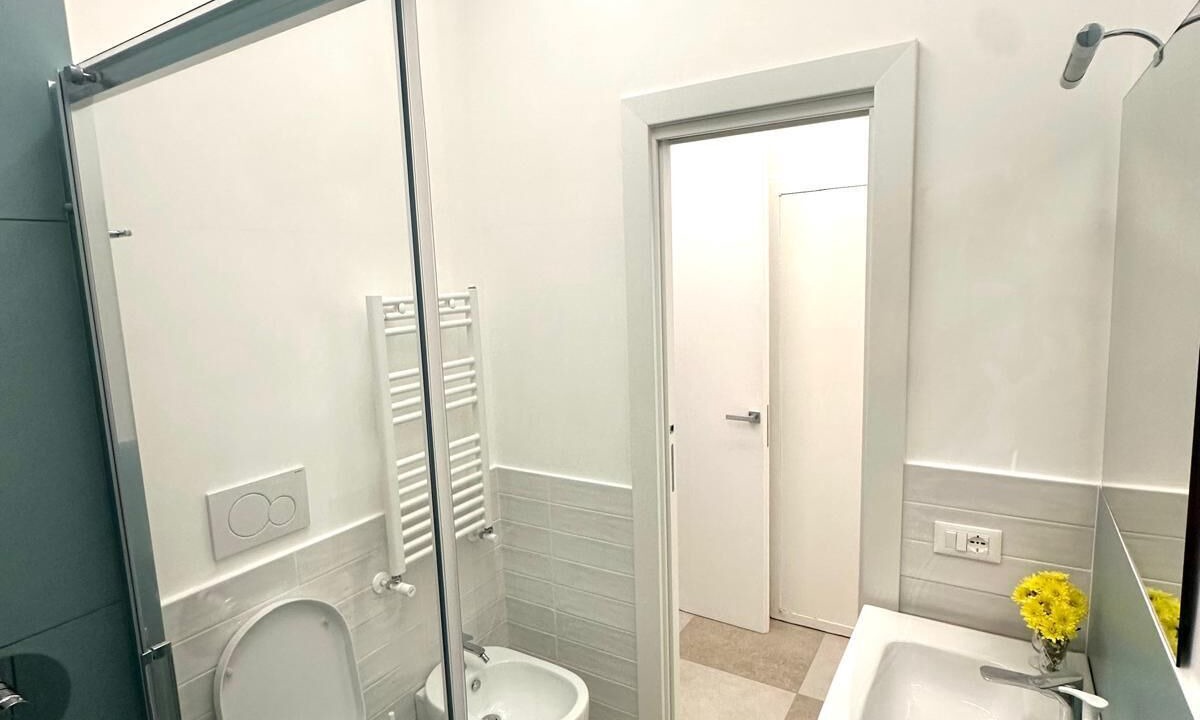 Photo of Bathroom in Esquilino