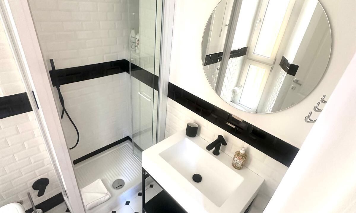 Photo of Bathroom in Esquilino
