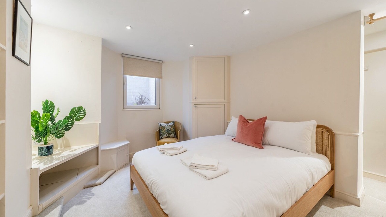 Photo of Bedroom in Oxford