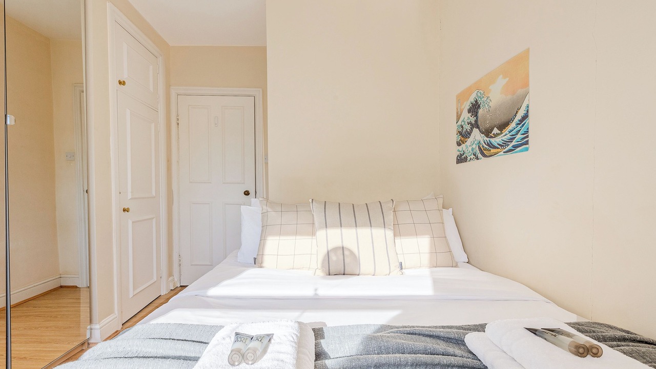 Photo of Bedroom in Primrose Hill