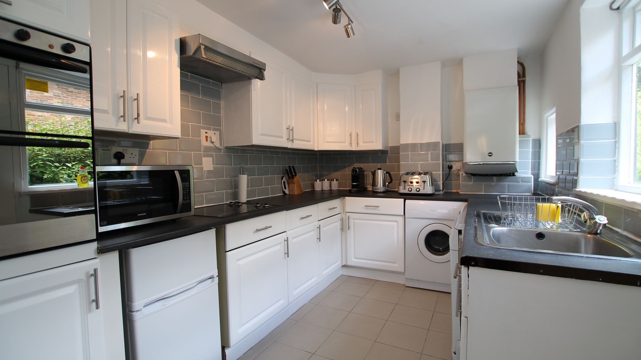 Photo of Kitchen in Colnbrook