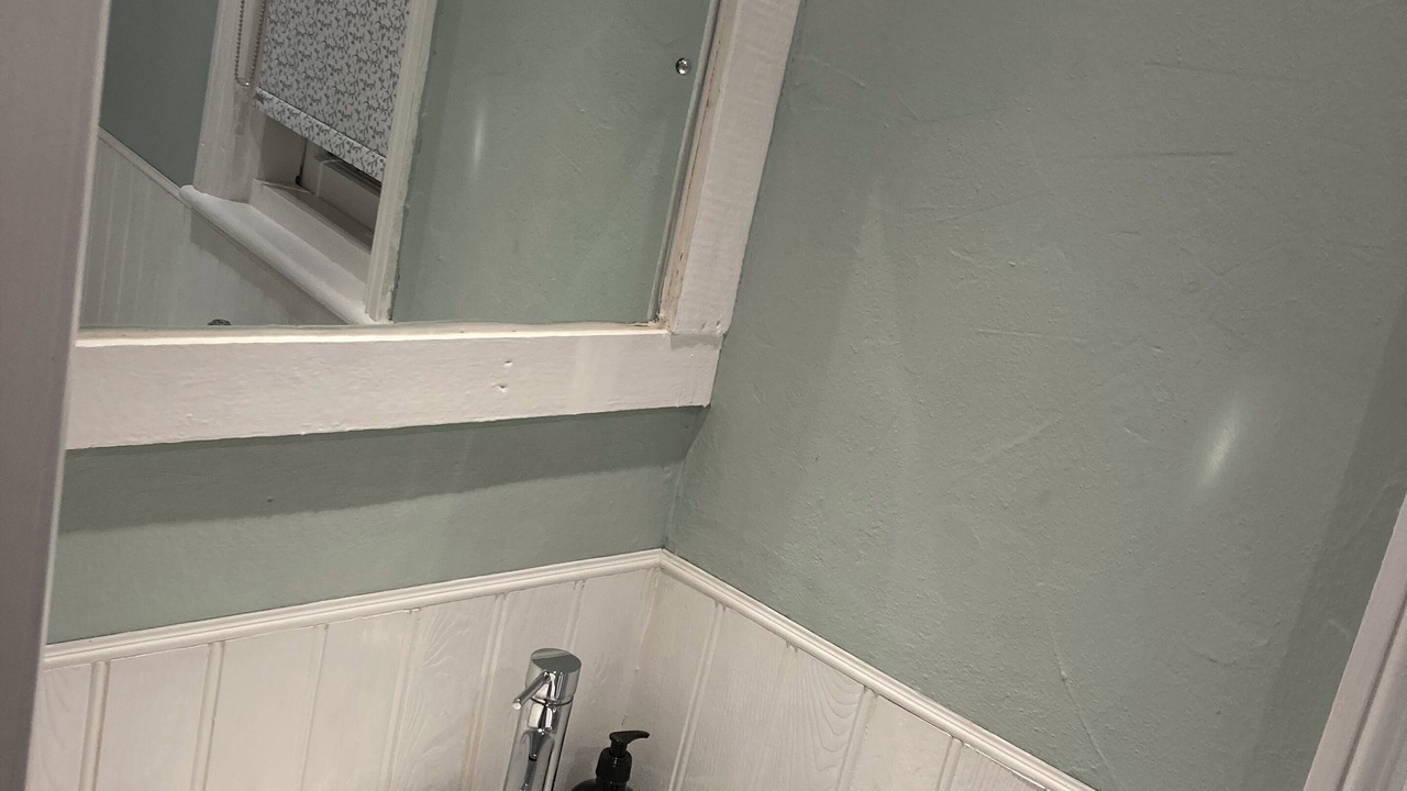 Photo of Bathroom in Colnbrook
