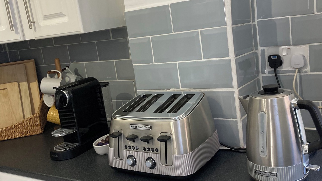Photo of Kitchen in Colnbrook