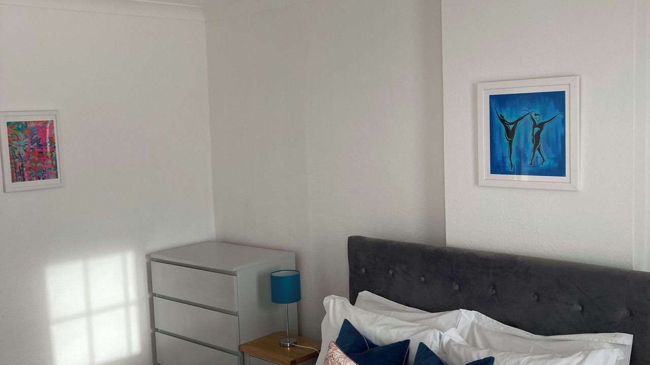 Photo of Bedroom in Colnbrook