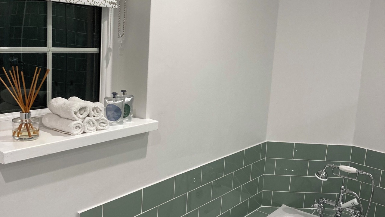 Photo of Bathroom in Colnbrook