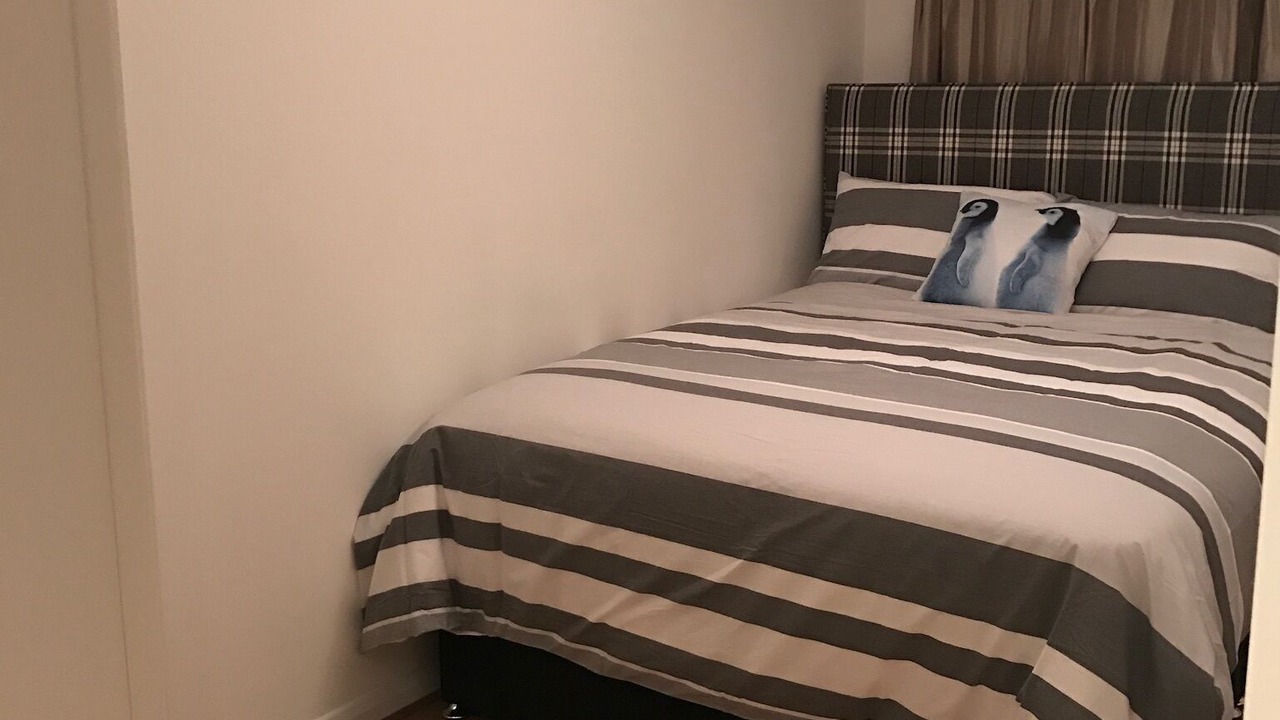 Photo of Bedroom in Tower Hill