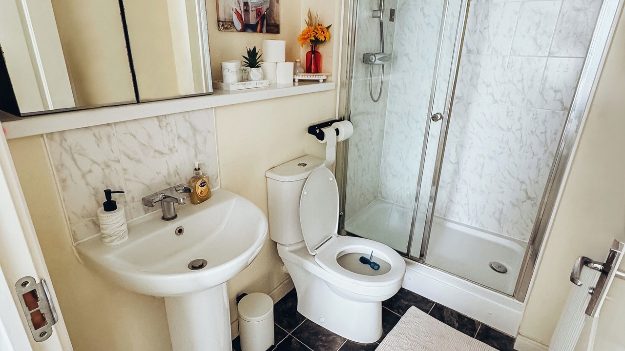 Photo of Bathroom in Bromley Common and Keston